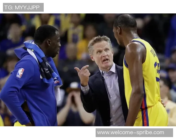 科尔谈被评为体育界最佳领导者的秘诀：库里的存在让我更轻松